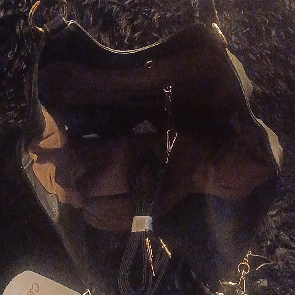 Large Hobo Bag by Cluci - Picture 3 of 4